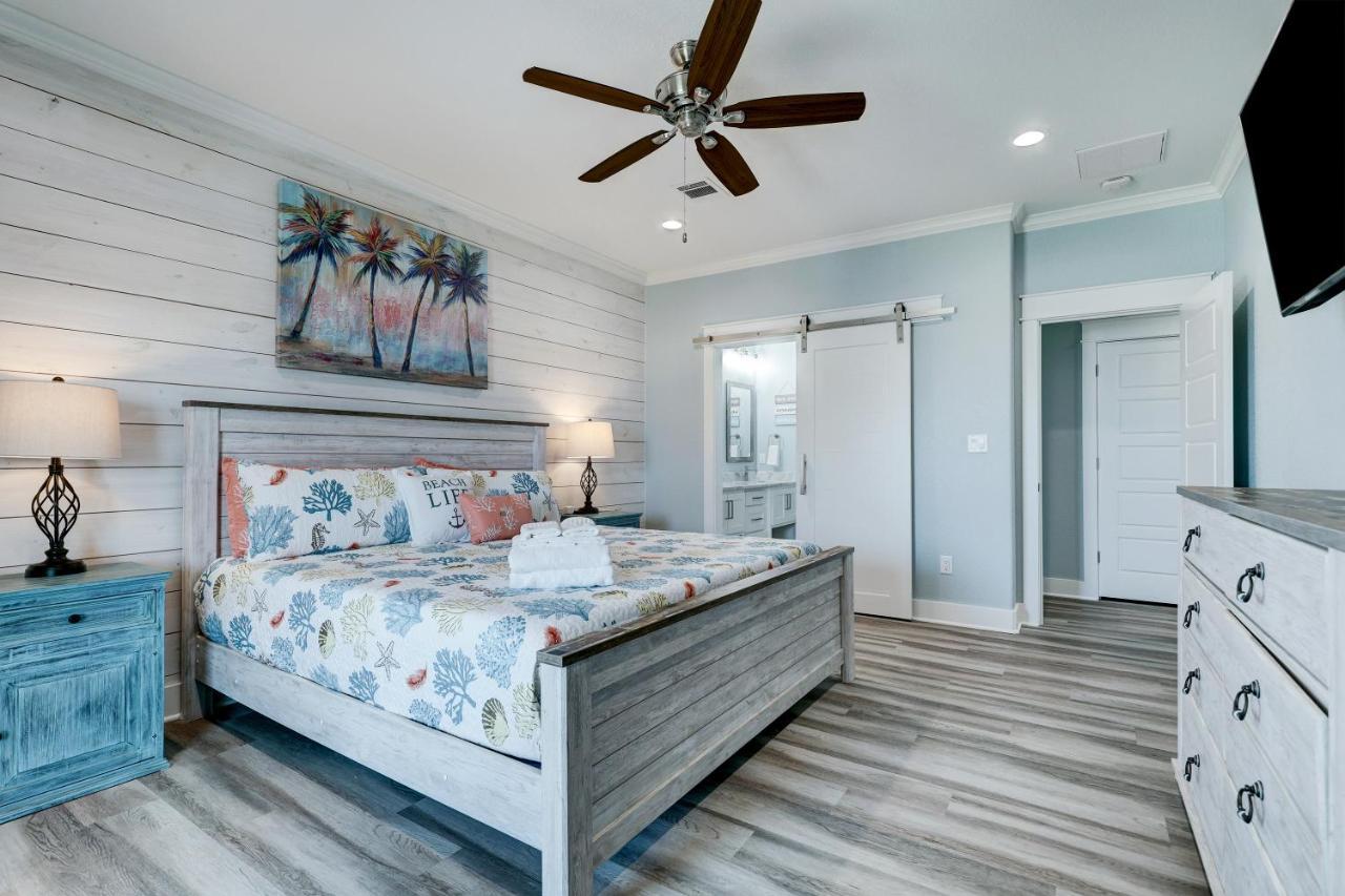 Beachfront - Hot Tub - Bbq - 14 Guests Bolivar Peninsula エクステリア 写真