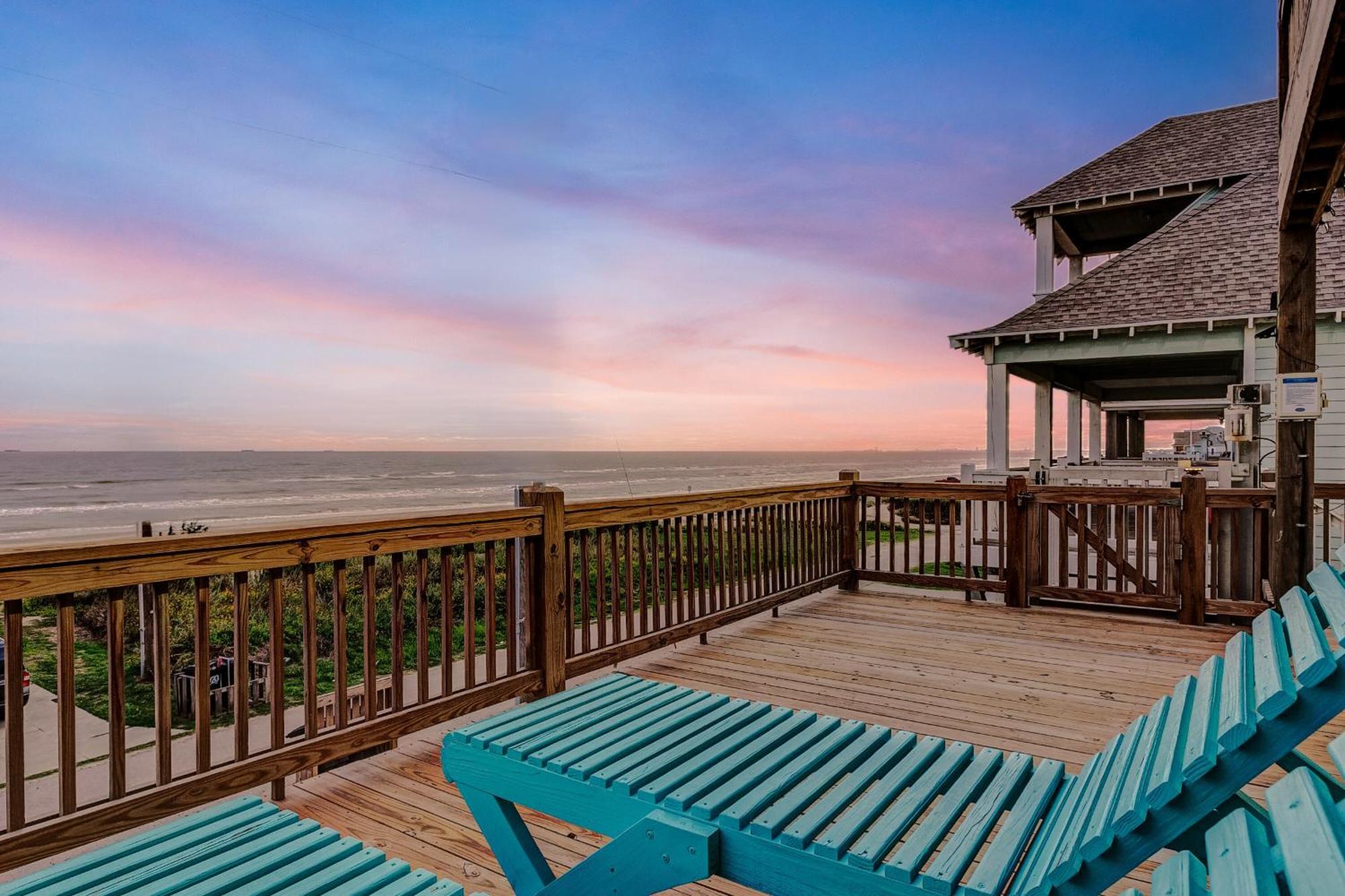Beachfront - Hot Tub - Bbq - 14 Guests Bolivar Peninsula エクステリア 写真