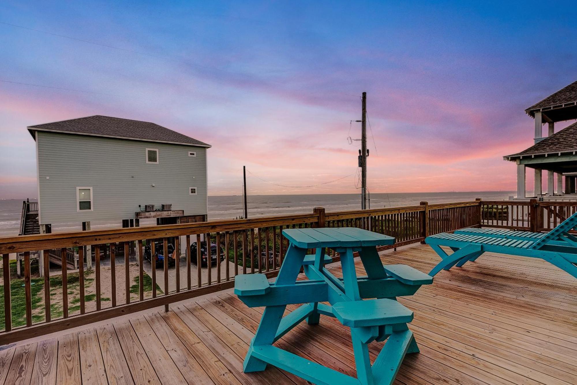 Beachfront - Hot Tub - Bbq - 14 Guests Bolivar Peninsula エクステリア 写真